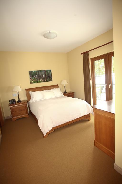Whistler Alpine Chalet Retreat & Wellness Villa Exterior photo